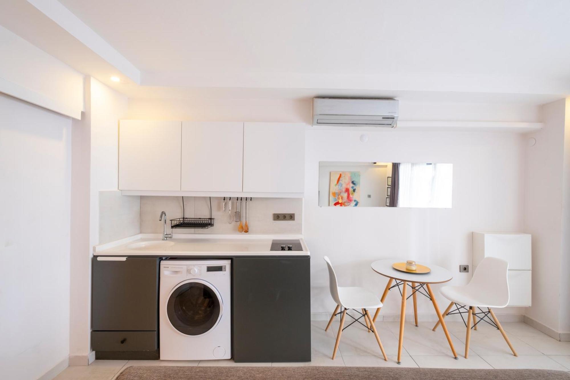 Ezgi'S Apartment With Terrace In Marmaris Extérieur photo